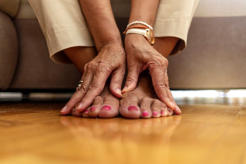 Symptoms-of-peeling-feet